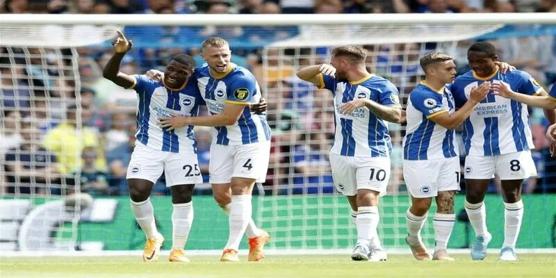 Brighton & Hove Albion ăn mừng sau chiến thắng quan trọng tại Premier League