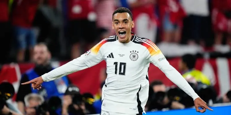 Jamal Musiala chói sáng trong màu áo tuyển Đức ở EURO 2024