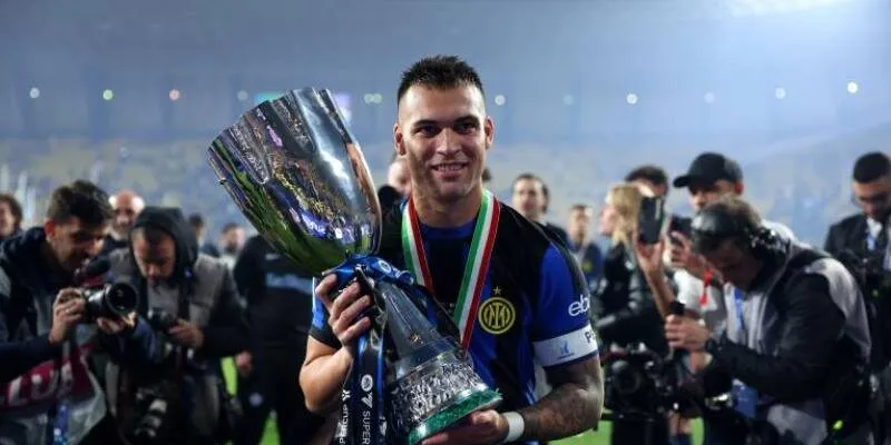 Lautaro Martinez đã hai lần vô địch Serie A cùng Inter Milan