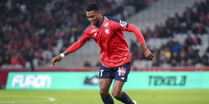 Ngôi Á quân Ligue 1 cùng Lille giúp Rafael Leao được nhiều ông lớn để ý