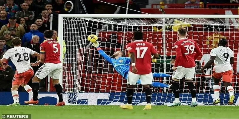 West Ham United nổi bật với lối chơi giàu cảm xúc và bản sắc riêng