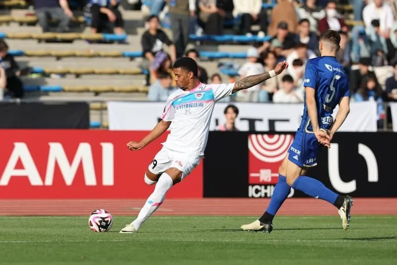 Soi kèo chuẩn trận đấu Fagiano Okayama FC vs Giravanz Kitakyushu từ chuyên gia